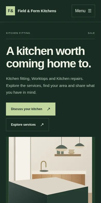 The same Field & Form Kitchens homepage on a narrow screen, Statement direction. Fictional business.